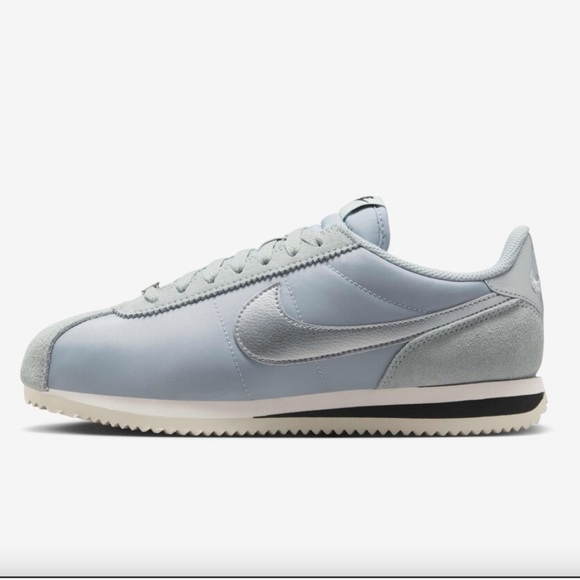 Nike Cortez Sneakers Shoes NWT Sustainable Textile Gray Pumice swoosh silver 8.5 - Picture 6 of 16